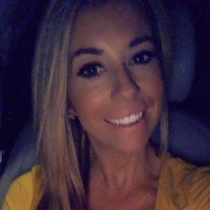 Meet your Posher, Stacy